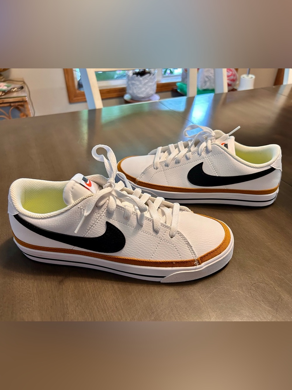 NWOT Women’s Nike Court Legacy White Sneakers size 9